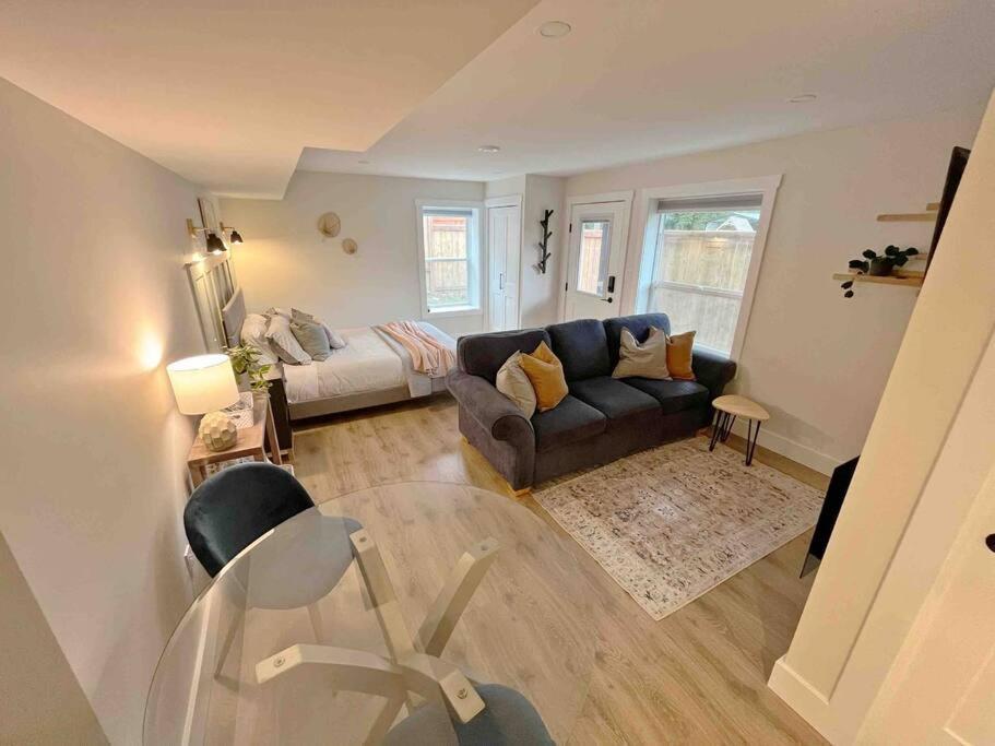 Modern Studio With Soft Tub And Mountain Views - Ratcliffe Guest Suite Duncan Exterior foto